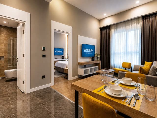 Junior Suite, 1 King Bed, Non Smoking