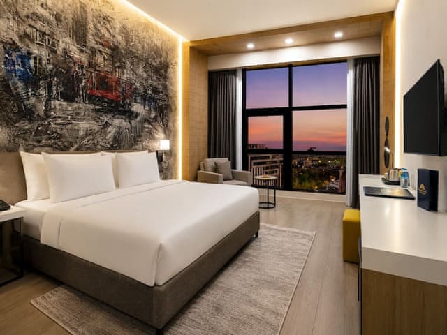 Superior Room, 1 King Bed