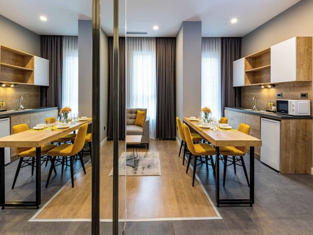 Executive Suite, Multiple Beds, Non Smoking