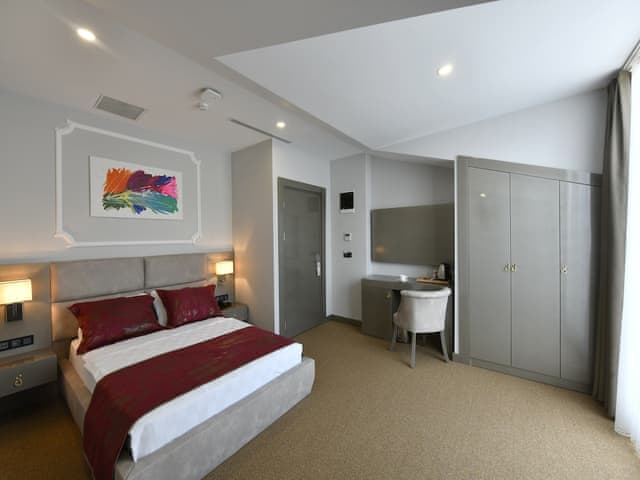 Junior Double Room, Lanai