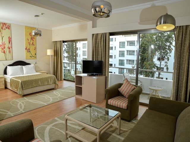 Delüks Çift Kişilik Oda, Balkonlu, Bahçe Manzaralı