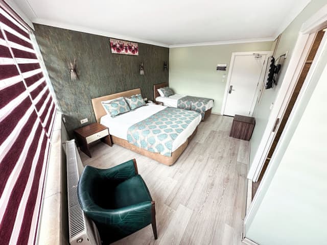 Üç Kişilik Aile Odası