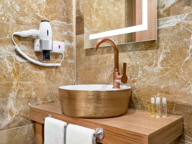 Superior Room, 2 Twin Beds, Non Smoking