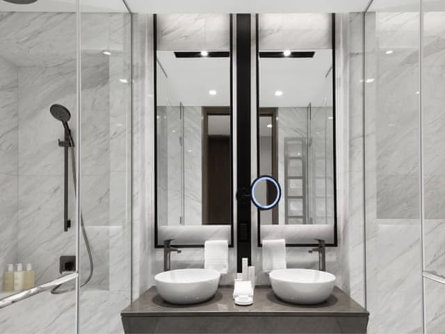 Serene One Bedroom Residence, Executive lounge access, 1 King, Sea view, Balcony