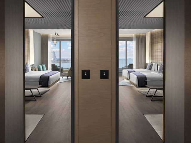 Deluxe Deniz Manzaralı King Yataklı ve Balkonlu Oda