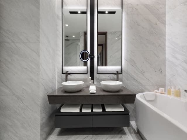 Serene One Bedroom Residence, Executive lounge access, 1 King, Sea view, Balcony