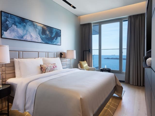 Splendor Two Bedroom Residence, Executive lounge access, 2 King, Sea view, Balcony