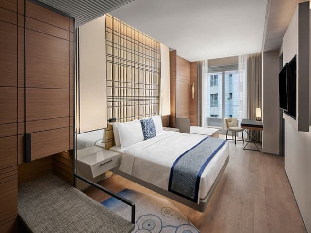 Deluxe Şehir Manzaralı King Yataklı Oda