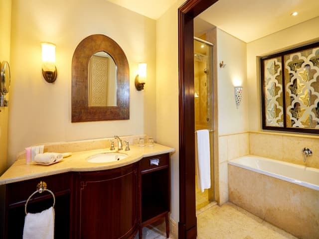 Deluxe Double or Twin Room, Garden View