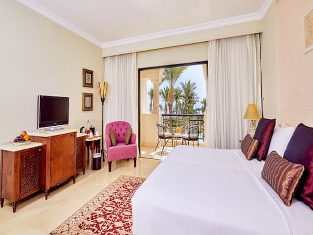 Deluxe Double or Twin Room, Garden View