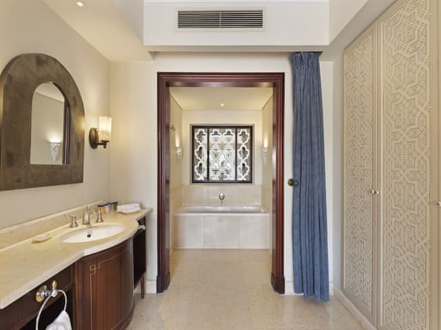 Deluxe Double or Twin Room, Garden View