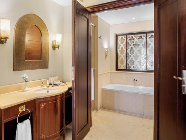 Deluxe Double or Twin Room, Sea View