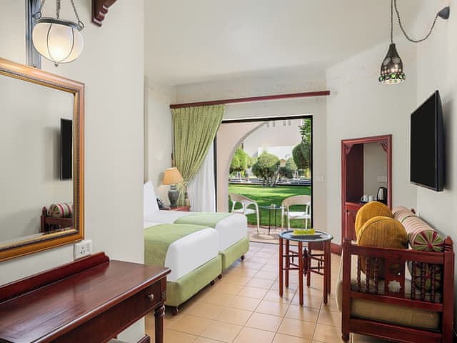 Family Room, 2 Bedrooms