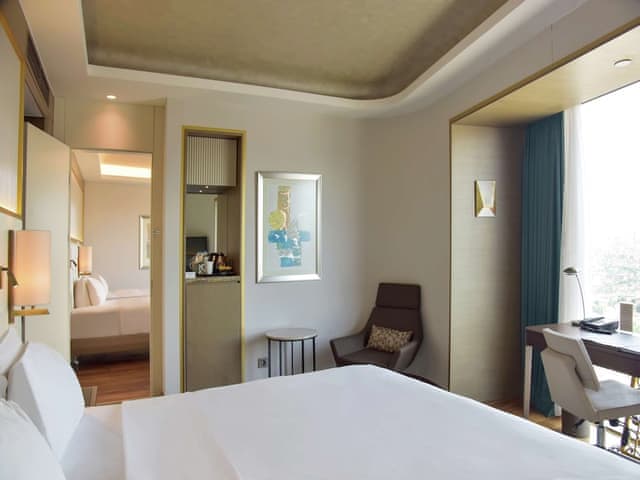 Executive Room, Club Lounge Access (Family Room)