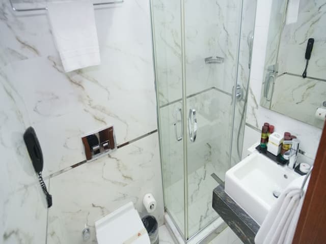 Standart Dört Kişilik Oda