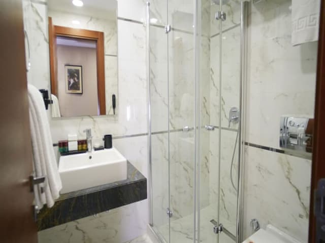 Standart Dört Kişilik Oda