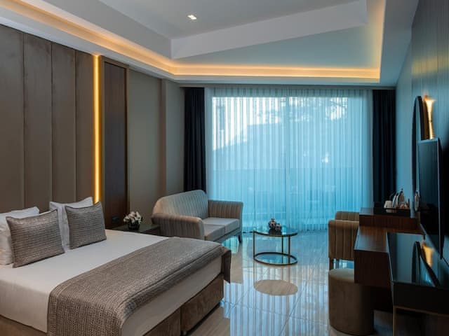 Family Suite, Land View