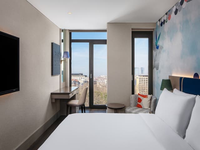 Superior Room, 1 King Bed, City View