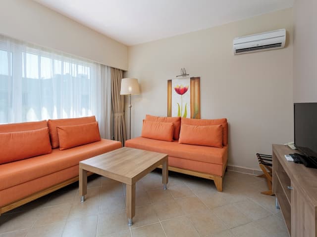 Villa Family Room, 1 Bedroom & 1 Living Room