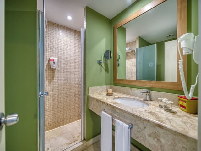 Villa Family Room, 1 Bedroom & 1 Living Room