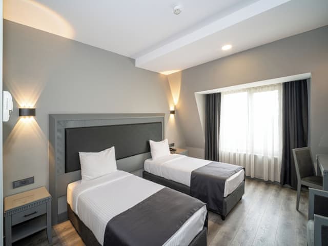 Standart İki Yataklı Oda