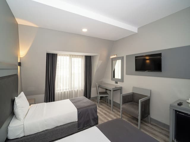 Standart İki Yataklı Oda