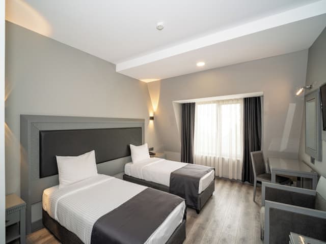 Standart İki Yataklı Oda