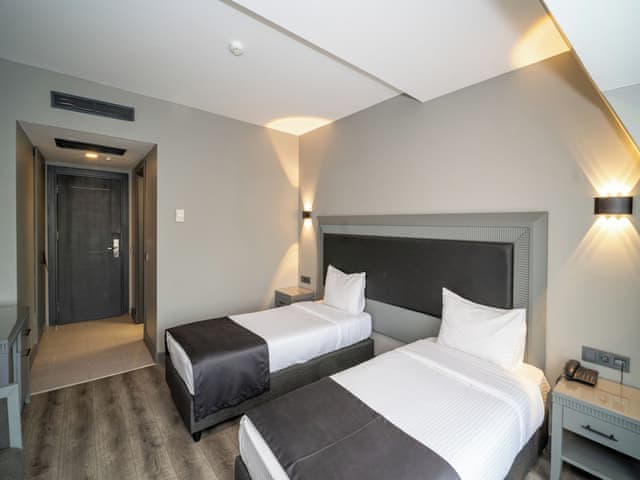 Standart İki Yataklı Oda