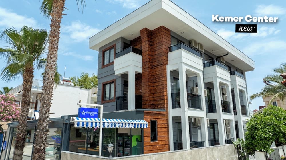 EURONOVA HOTEL & SUITES