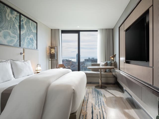 Privilege Room King Bed