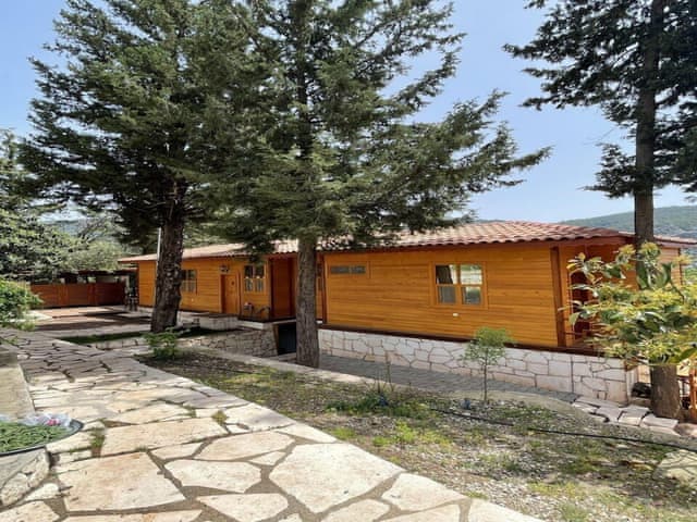 Forest Bungalow in Mountain (2B)