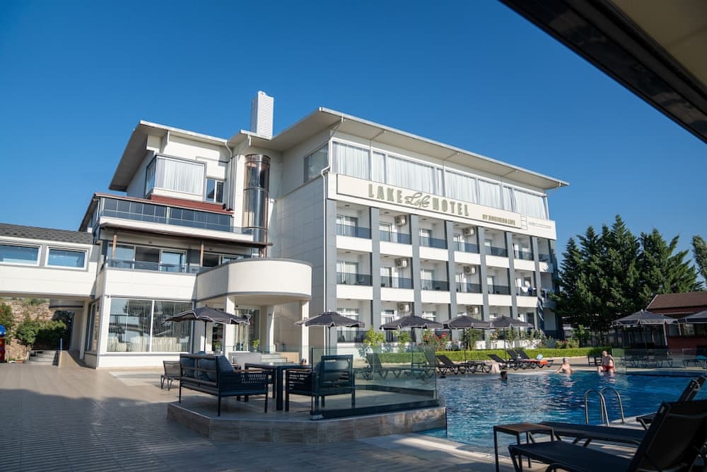 LAKE LİFE HOTEL
