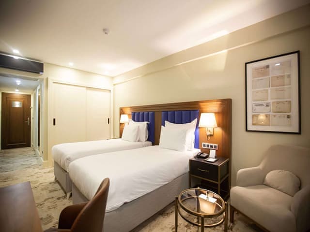 Deluxe Room, 2 Twin Beds, Balcony