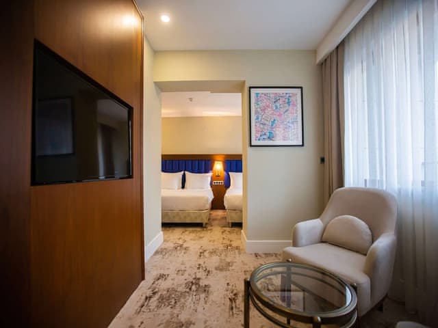 Premium Room, Non Smoking, Balcony (1 King Bed, 1 Single Bed, Pool View)