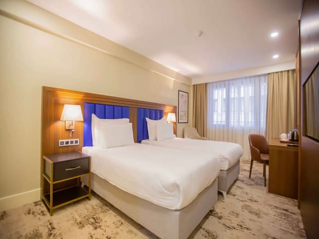 Deluxe Room, 2 Twin Beds, Balcony