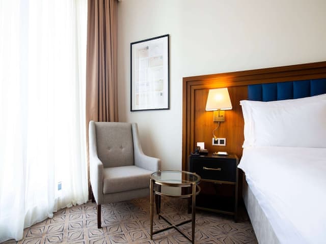 Deluxe Room, 1 King Bed, Non Smoking, Balcony (City View)