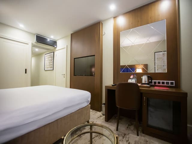 Deluxe Room, 2 Twin Beds, Balcony