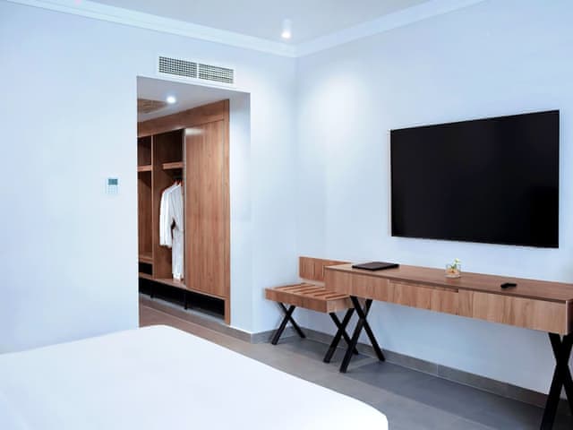 Deluxe Double or Twin Room, Pool View