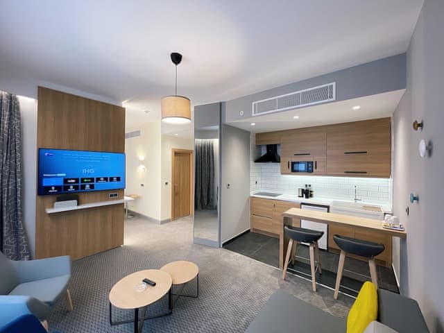 Suite, 1 Bedroom, Kitchenette (Free Breakfast)