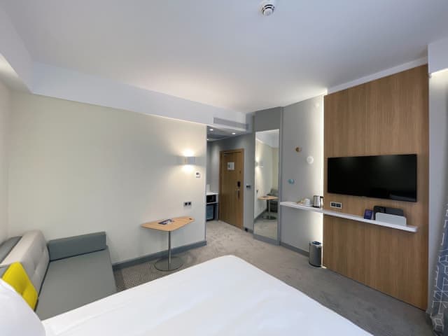 Standard Room, 1 Queen Bed with Sofa bed (Free Breakfast)