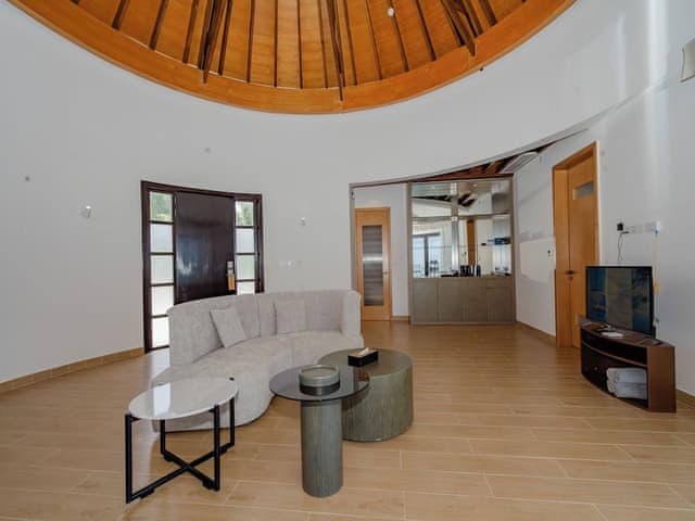 Grand Solana (2 Bedroom Beach Villa with private pool & Jacuzzi)