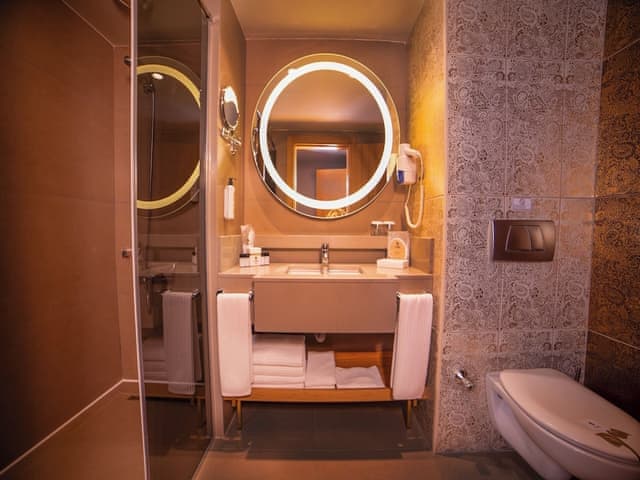 Family Room, Garden View