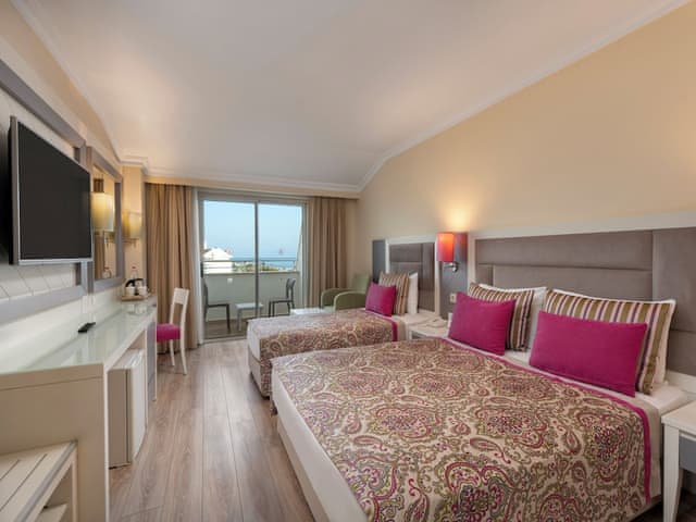 Standard Room, Partial Sea View