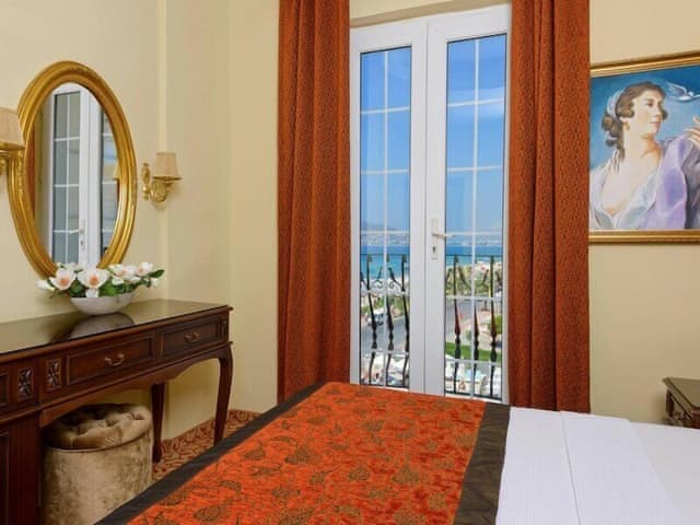 Comfort Double Room, 1 Double Bed, Partial Sea View