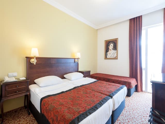 Standart Üç Kişilik Oda