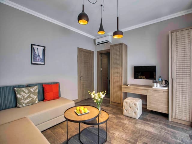 Deluxe Suite with Sea view