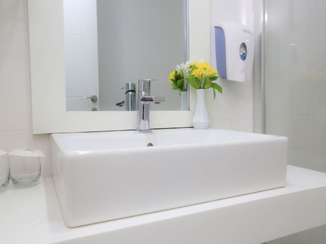 Family Room, 2 Bedrooms