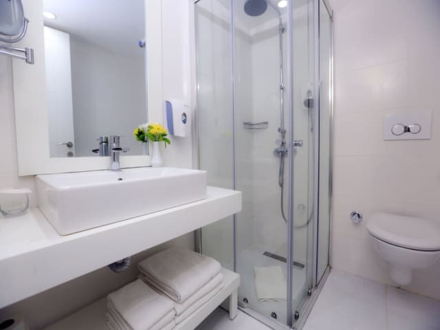 Family Room, 2 Bedrooms