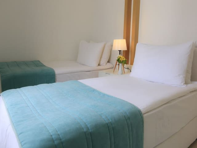 Family Room, 2 Bedrooms