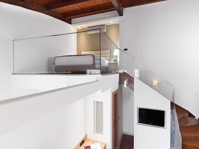 Duplex, 1 Bedroom